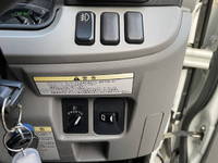 三菱ふそうキャンター平ボディ小型（2t・3t）[写真27]