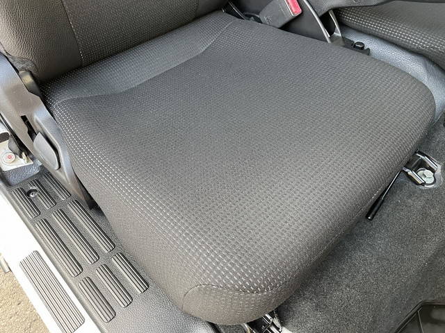 三菱ふそうキャンター平ボディ小型（2t・3t）[写真31]