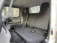 三菱ふそうキャンター平ボディ小型（2t・3t）[写真33]