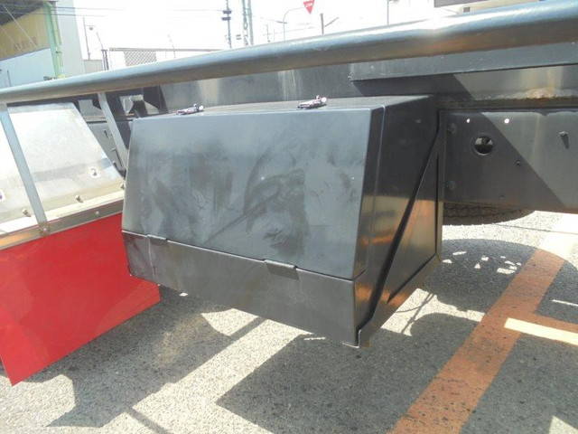 UDトラックスクオンコンテナ専用車大型（10t）[写真11]