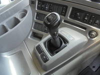 UDトラックスクオンコンテナ専用車大型（10t）[写真20]