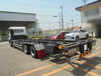 UDトラックスクオンコンテナ専用車大型（10t）[写真02]