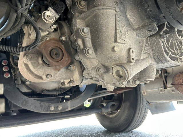 三菱ふそうスーパーグレートコンテナ専用車大型（10t）[写真16]