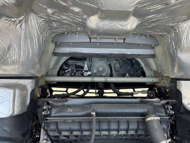 三菱ふそうスーパーグレートコンテナ専用車大型（10t）[写真20]