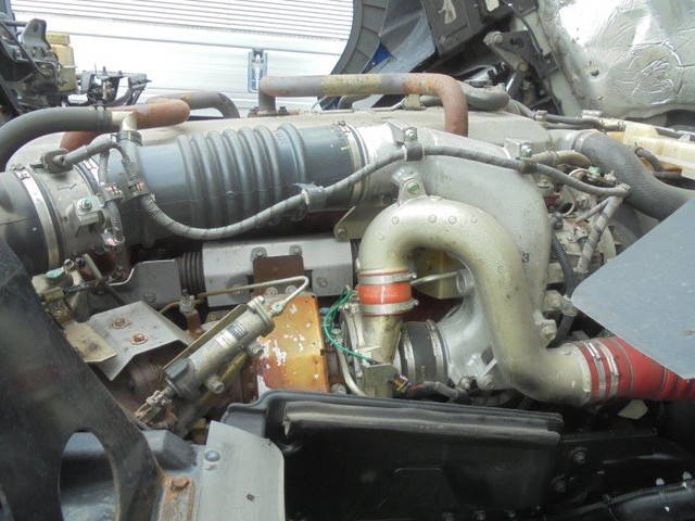 日野プロフィアトレーラーヘッド（トラクターヘッド）大型（10t）[写真20]