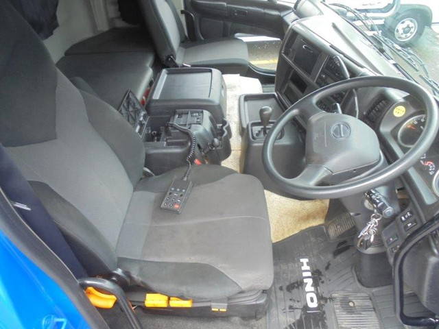 日野プロフィアトレーラーヘッド（トラクターヘッド）大型（10t）[写真25]