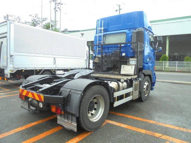 日野プロフィアトレーラーヘッド（トラクターヘッド）大型（10t）[写真04]