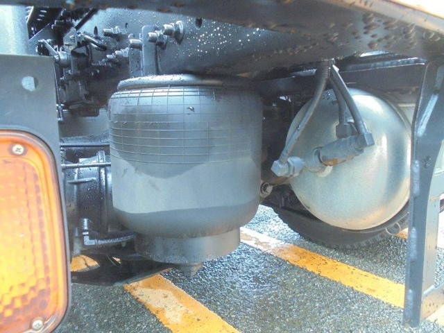 日野プロフィアトレーラーヘッド（トラクターヘッド）大型（10t）[写真06]