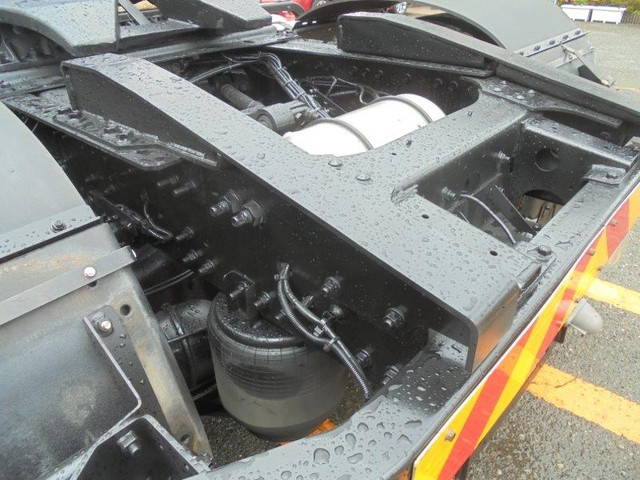 日野プロフィアトレーラーヘッド（トラクターヘッド）大型（10t）[写真08]