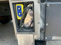 いすゞフォワード冷凍車（冷蔵車）中型（4t）[写真13]