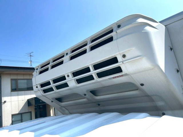 いすゞフォワード冷凍車（冷蔵車）中型（4t）[写真13]