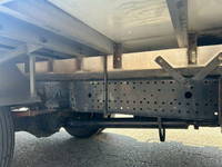 いすゞフォワード冷凍車（冷蔵車）中型（4t）[写真16]