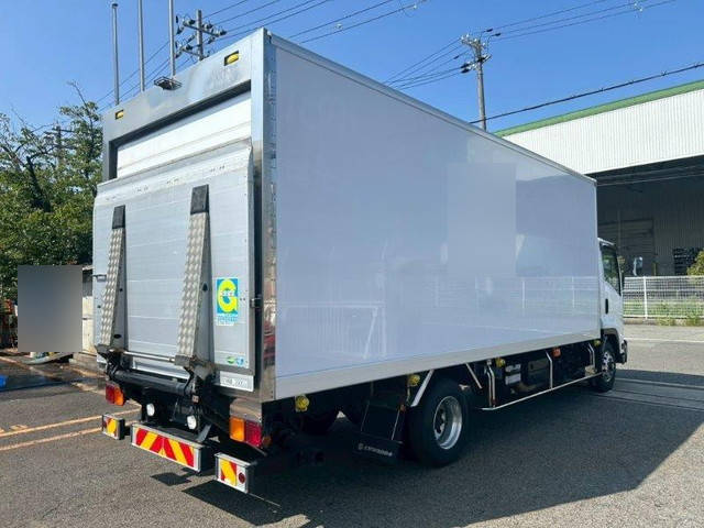 いすゞフォワード冷凍車（冷蔵車）中型（4t）[写真04]