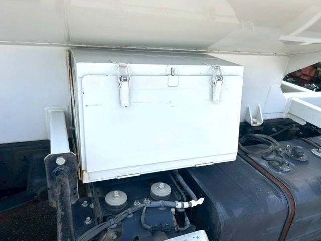 日野デュトロ散水車小型（2t・3t）[写真16]