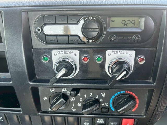 日野デュトロ散水車小型（2t・3t）[写真24]