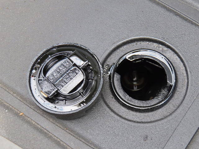 三菱ふそうスーパーグレートアルミウイング大型（10t）[写真16]