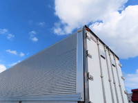 三菱ふそうスーパーグレートアルミウイング大型（10t）[写真36]