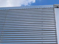 三菱ふそうスーパーグレートアルミウイング大型（10t）[写真37]