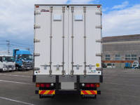 三菱ふそうスーパーグレートアルミウイング大型（10t）[写真06]