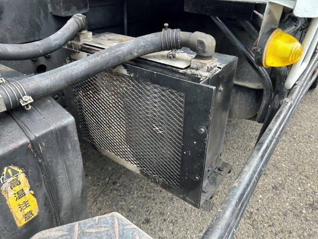 三菱ふそうファイタークレーン4段増トン（6t・8t）[写真16]