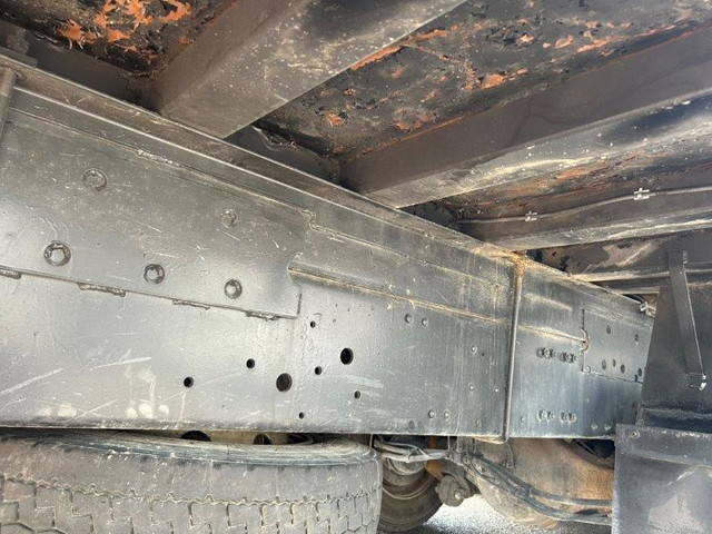 三菱ふそうファイタークレーン4段増トン（6t・8t）[写真20]