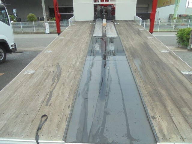 日野レンジャーセルフクレーン4段増トン（6t・8t）[写真09]