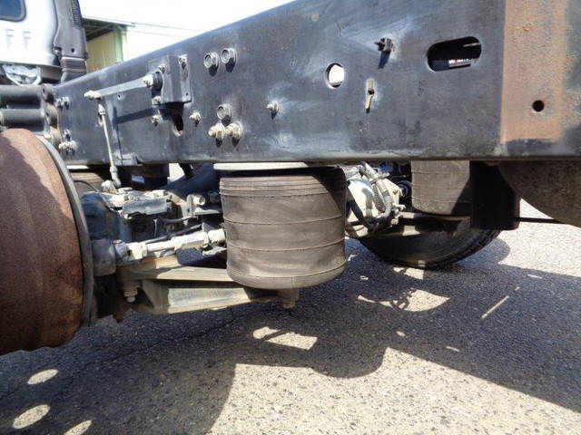 いすゞフォワードシャーシ増トン（6t・8t）[写真06]