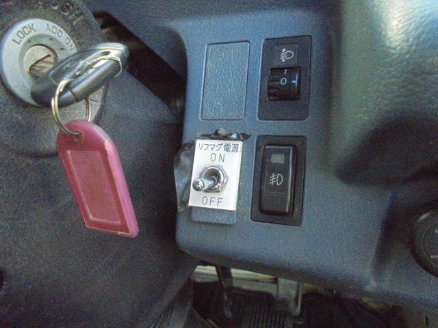 日野レンジャークレーン4段増トン（6t・8t）[写真35]