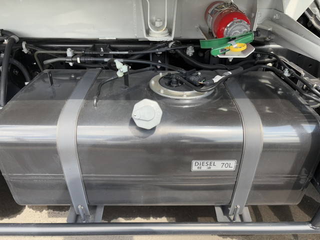 三菱ふそうキャンターパッカー車（塵芥車）小型（2t・3t）[写真24]