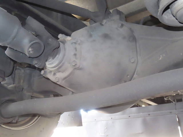 日野レンジャー冷蔵冷凍ウイング中型（4t）[写真08]