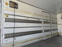 日野デュトロ冷凍車（冷蔵車）小型（2t・3t）[写真17]