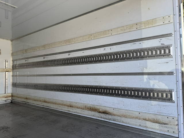 日野デュトロ冷凍車（冷蔵車）小型（2t・3t）[写真17]