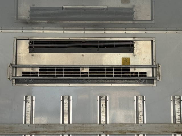 日野デュトロ冷凍車（冷蔵車）小型（2t・3t）[写真19]