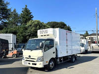 日野デュトロ冷凍車（冷蔵車）小型（2t・3t）[写真01]