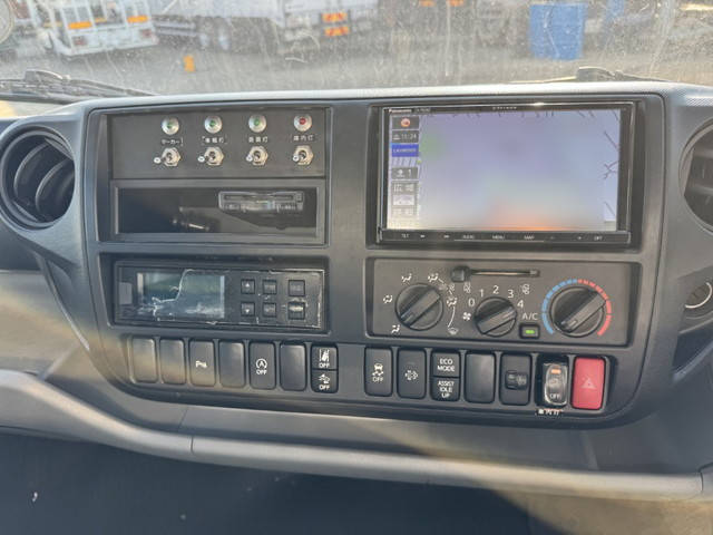 日野デュトロ冷凍車（冷蔵車）小型（2t・3t）[写真26]