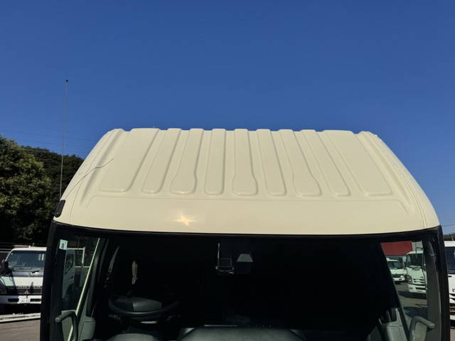 日野デュトロ冷凍車（冷蔵車）小型（2t・3t）[写真32]