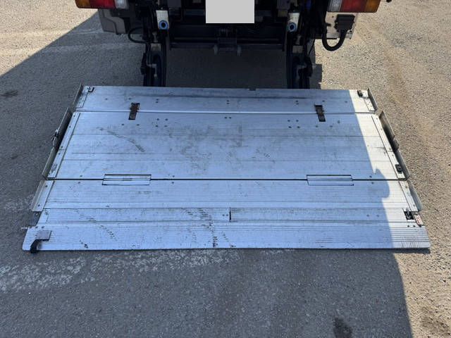 日野デュトロ冷凍車（冷蔵車）小型（2t・3t）[写真09]