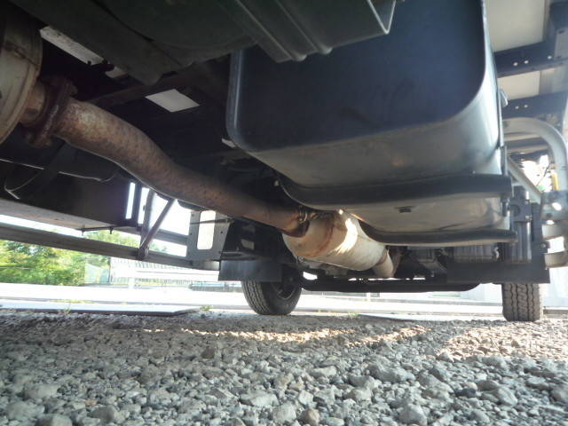 三菱ふそうキャンターアルミウイング小型（2t・3t）[写真15]