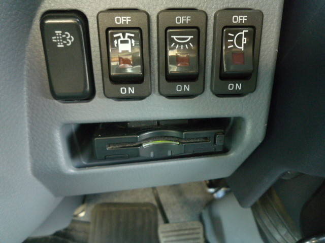 三菱ふそうキャンターアルミウイング小型（2t・3t）[写真27]