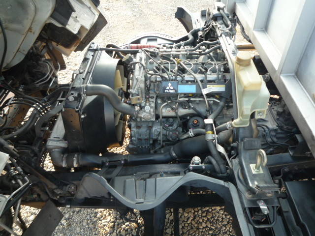 三菱ふそうキャンターアルミウイング小型（2t・3t）[写真33]