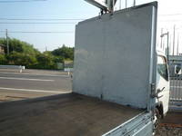 三菱ふそうキャンターアルミウイング小型（2t・3t）[写真09]