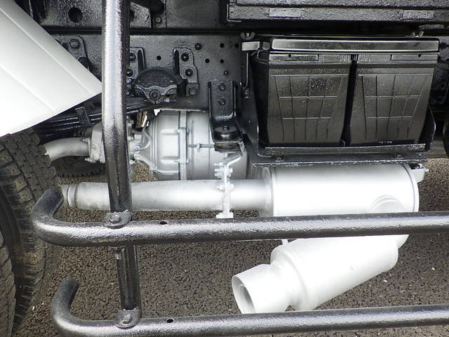 いすゞフォワードダンプ中型（4t）[写真14]