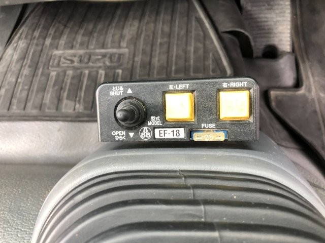 いすゞフォワードダンプ中型（4t）[写真32]