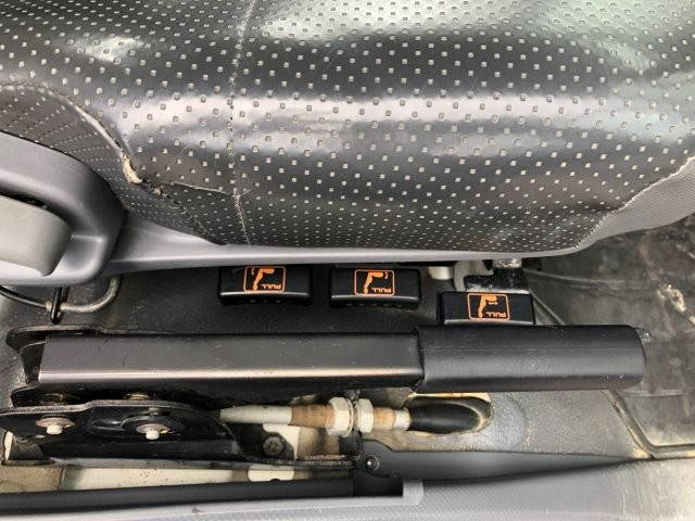 いすゞフォワードダンプ中型（4t）[写真33]