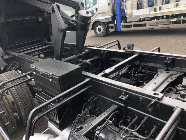 いすゞフォワードダンプ中型（4t）[写真09]