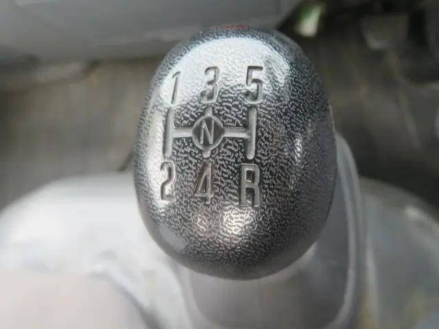 いすゞエルフ平ボディ小型（2t・3t）[写真16]