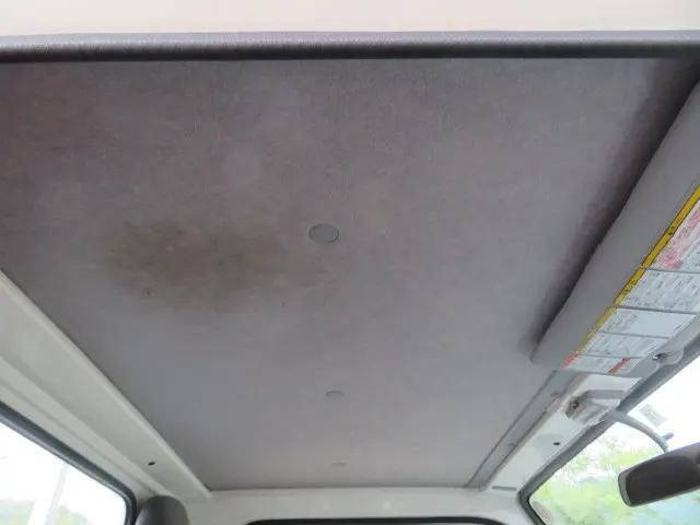 いすゞエルフ平ボディ小型（2t・3t）[写真18]