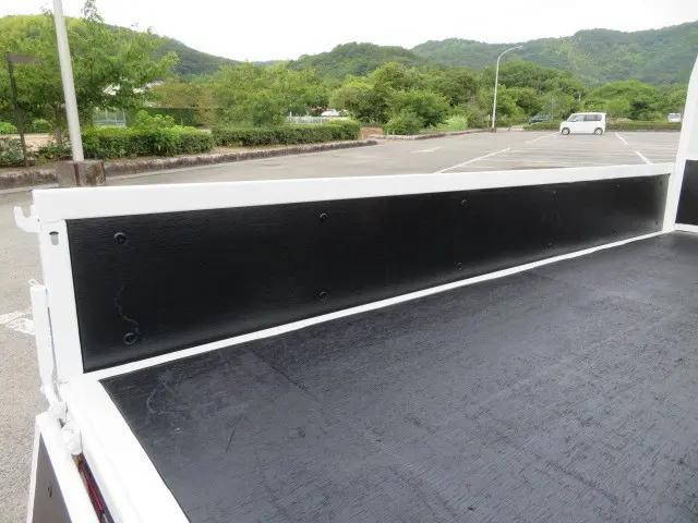 いすゞエルフ平ボディ小型（2t・3t）[写真21]