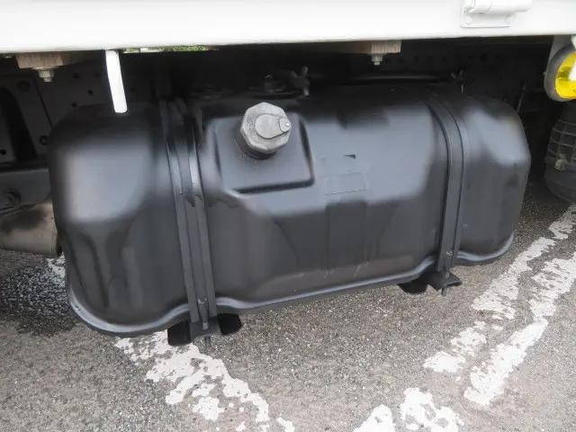 いすゞエルフ平ボディ小型（2t・3t）[写真38]