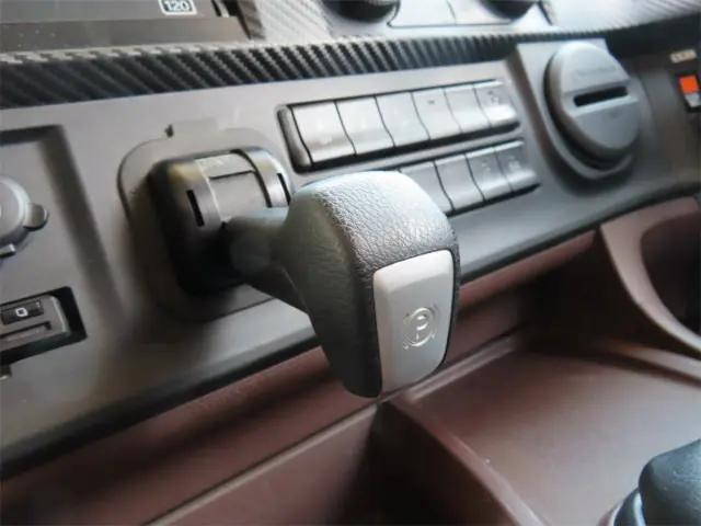 日野プロフィアダンプ大型（10t）[写真19]